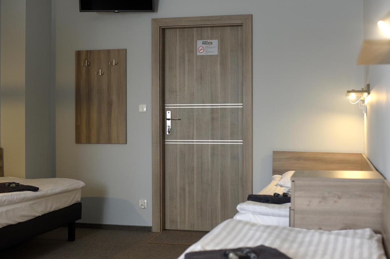Hostel Helios Września Екстериор снимка
